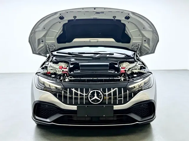 Mercedes-Benz EQE — Фото автомобиля 14