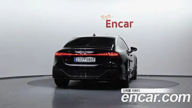 Audi RS7 — Фото автомобиля 4