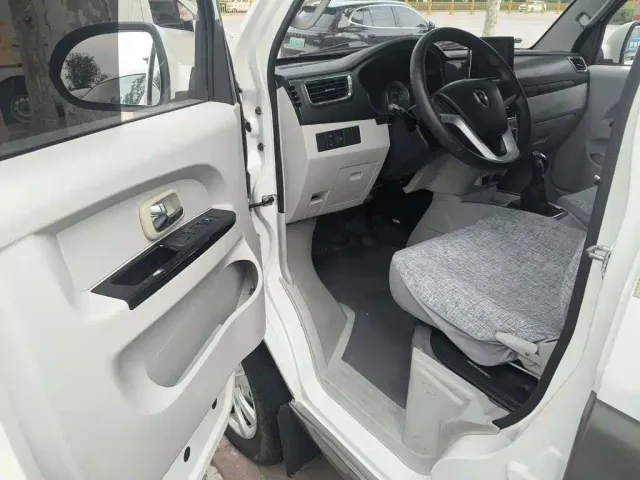 Jinbei New Hiace S — Фото автомобиля 11