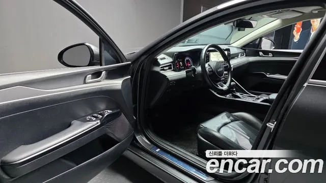 Kia K5 K5 3 поколение 2.0 LPI(Для проката) — Фото автомобиля 10