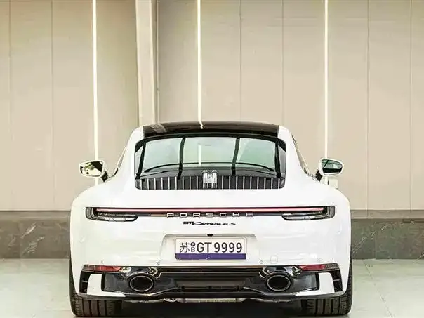 Porsche 911 — Фото автомобиля 7