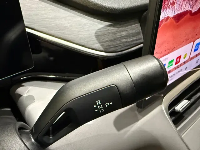 Geely Galaxy L6 — Фото автомобиля 15