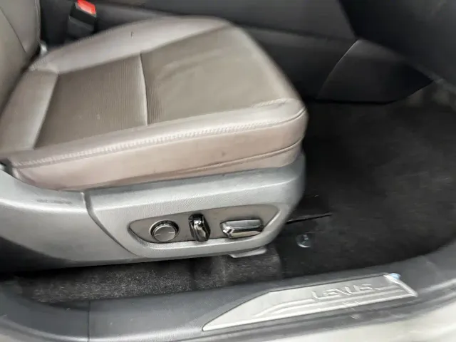 Lexus RX — Фото автомобиля 27