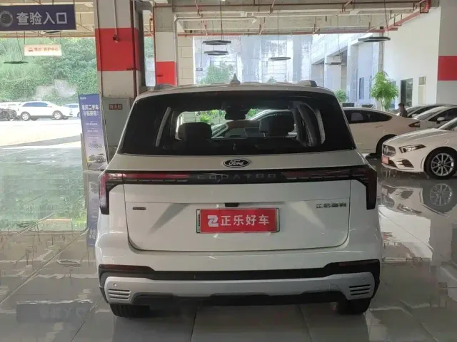 Ford Lingyu — Фото автомобиля 4