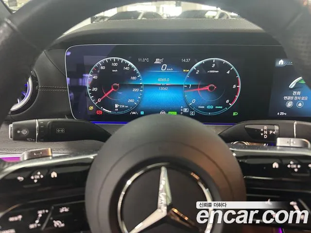 Mercedes-Benz E-Class — Фото автомобиля 8