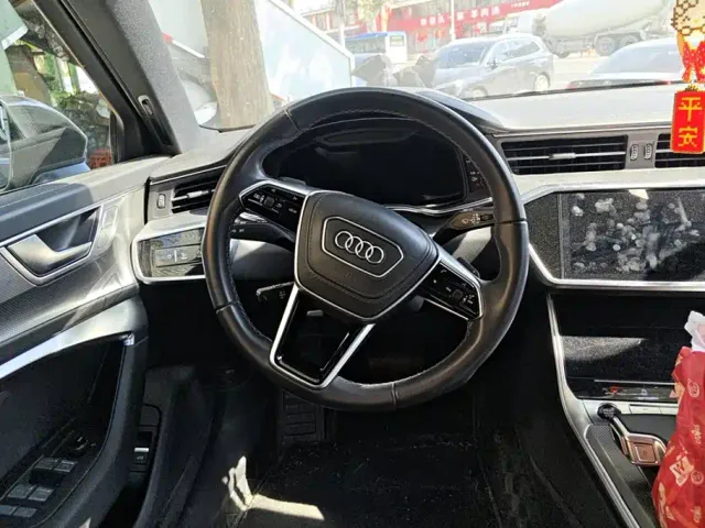 Audi A6L — Фото автомобиля 15