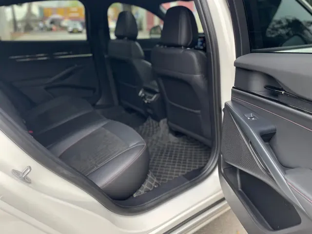 Ford Mondeo — Фото автомобиля 24