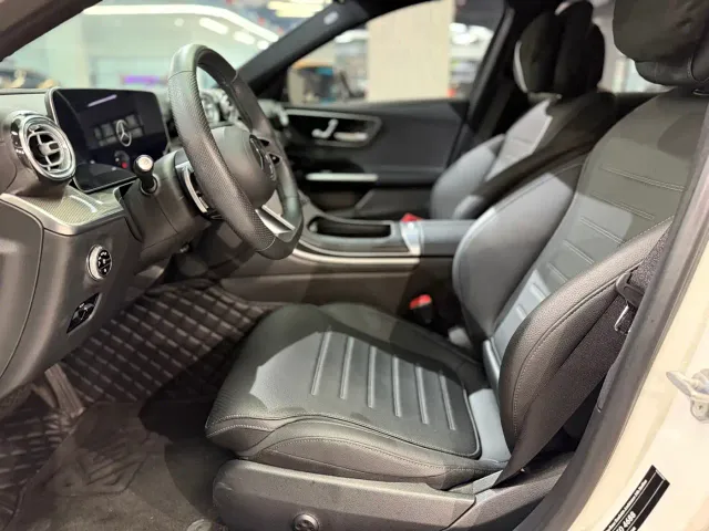 Mercedes-Benz C-Class — Фото автомобиля 4