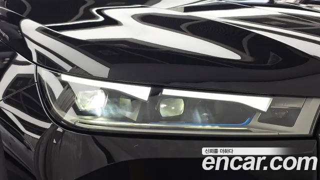 BMW iX — Фото автомобиля 7