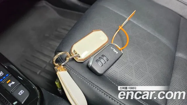 Kia Seltos New — Фото автомобиля 21