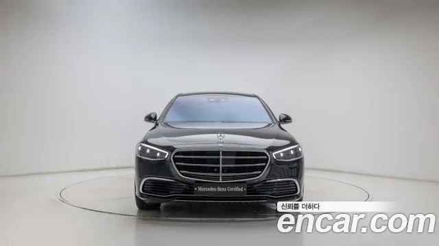 Mercedes-Benz S-Class — Фото автомобиля 3