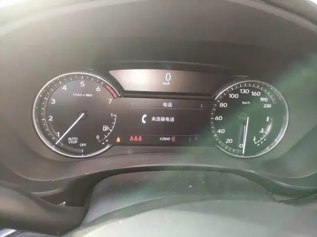 Cadillac XT4 — Фото автомобиля 11