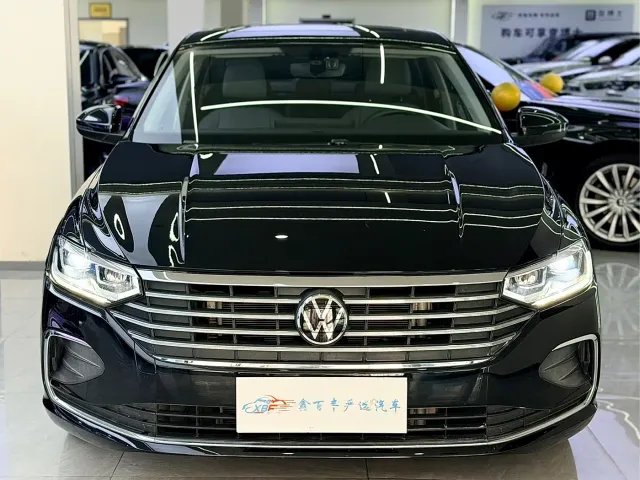 Volkswagen Lavida — Фото автомобиля 2