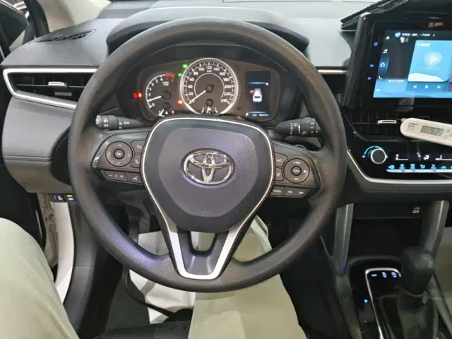 Toyota Corolla Cross 2022 2.0L Luxury Edition — Фото автомобиля 10