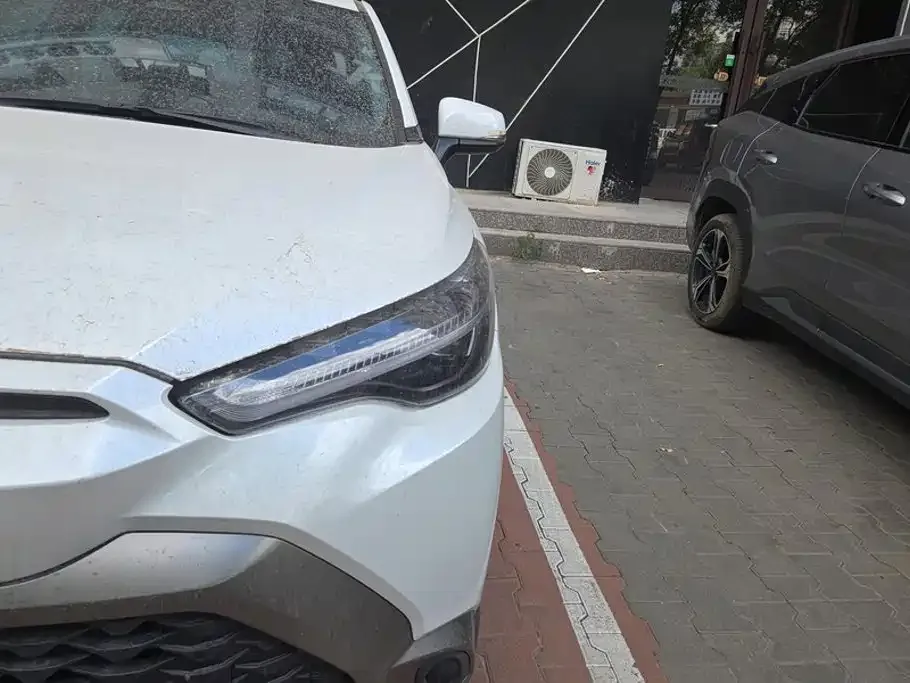 Toyota Frontlander 2024 2.0L CVT Luxury Edition — Фото автомобиля 5