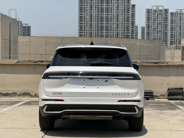 Lincoln Corsair — Фото автомобиля 8