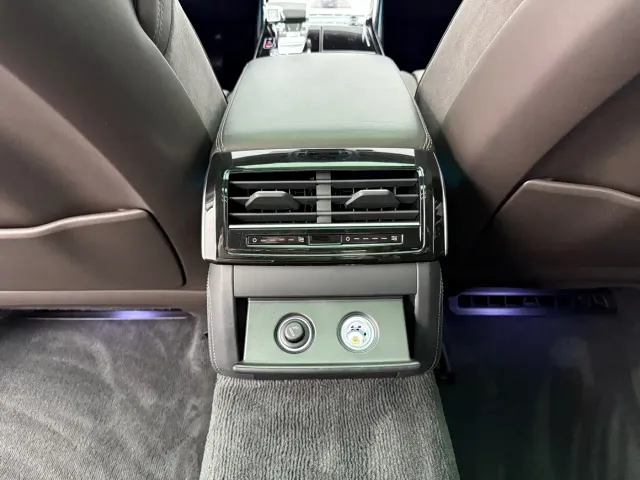 Audi A8 — Фото автомобиля 20