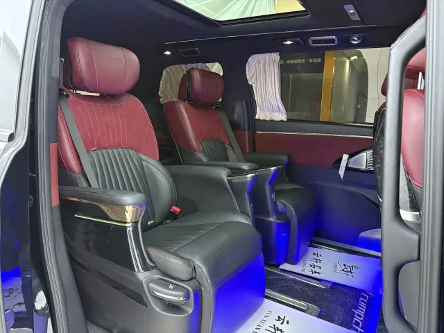 GAC Trumpchi M8 — Фото автомобиля 15