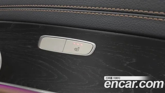 Mercedes-Benz E-Class — Фото автомобиля 17