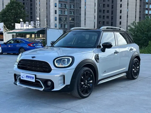Фотография автомобиля — MINI Countryman