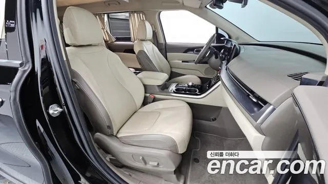 Kia Carnival Generation 4 — Фото автомобиля 26