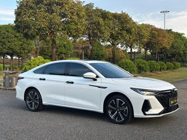 Chery Arrizo 8 — Фото автомобиля 3