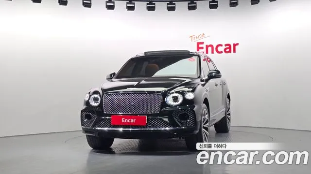 Bentley Bentayga Bentayga 4.0 V8 Azure — Фото автомобиля 3