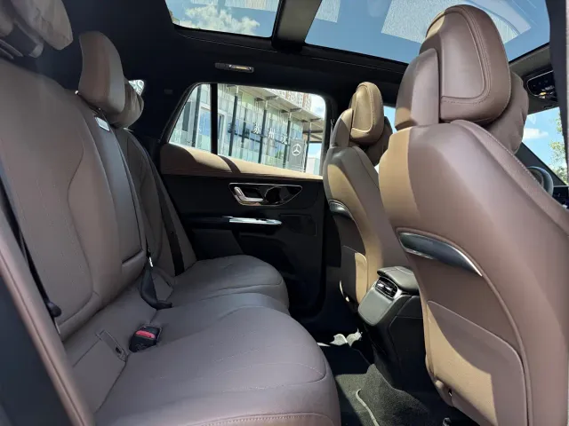 Mercedes-Benz EQE SUV — Фото автомобиля 14