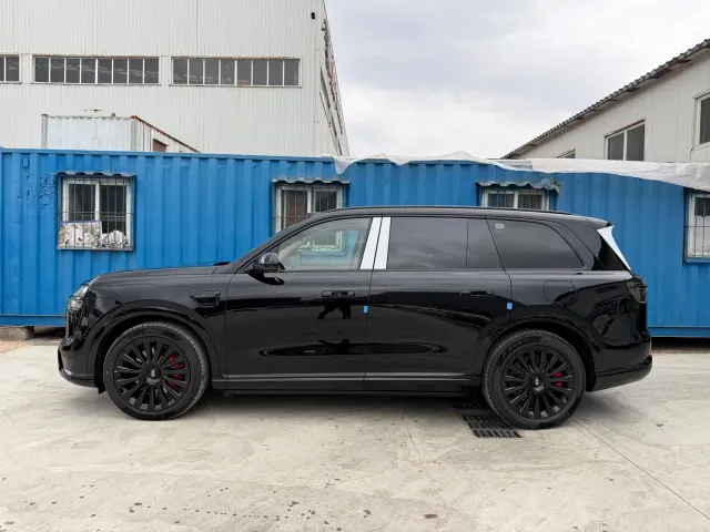 Aito M9 — Фото автомобиля 3
