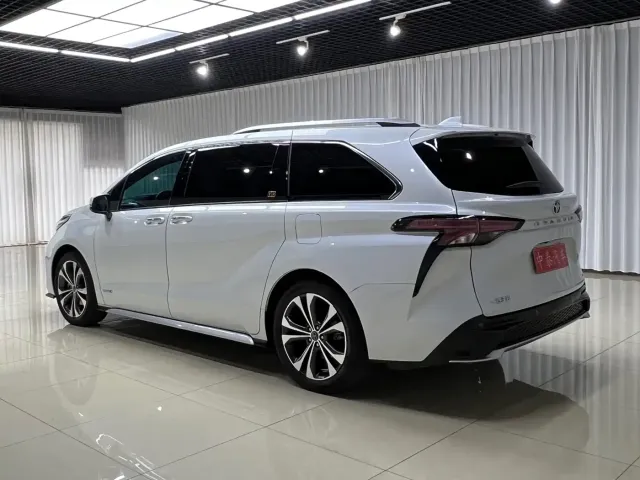 Toyota Granvia — Фото автомобиля 4