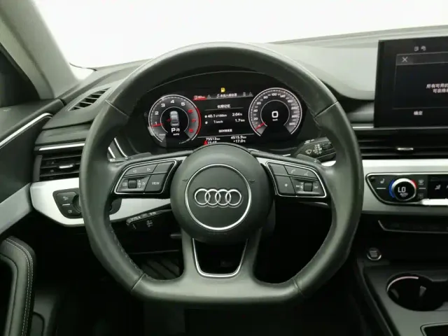 Audi A4L — Фото автомобиля 11