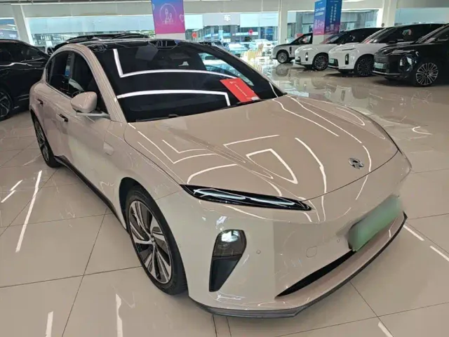 Nio ET5 — Фото автомобиля 3
