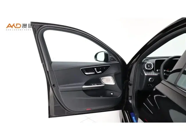 Mercedes-Benz C-Class — Фото автомобиля 10