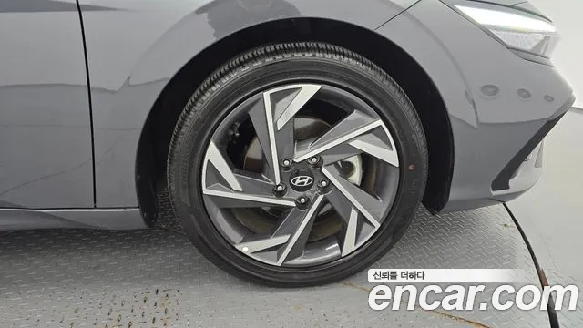 Hyundai Avante CN7 — Фото автомобиля 6