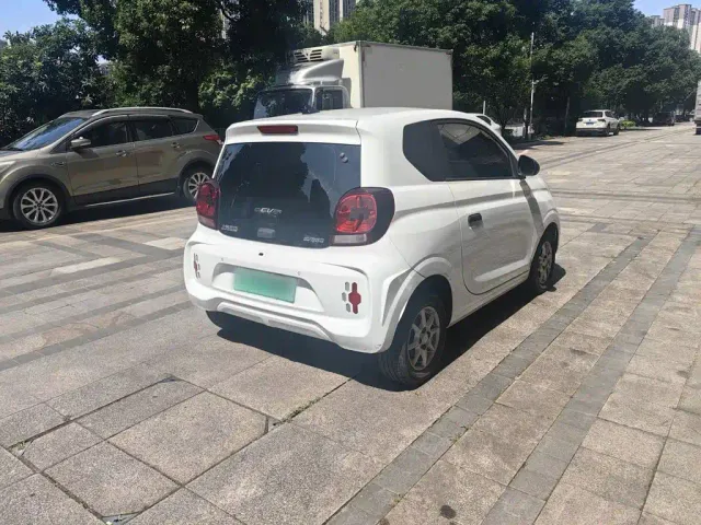 Roewe Clever — Фото автомобиля 6