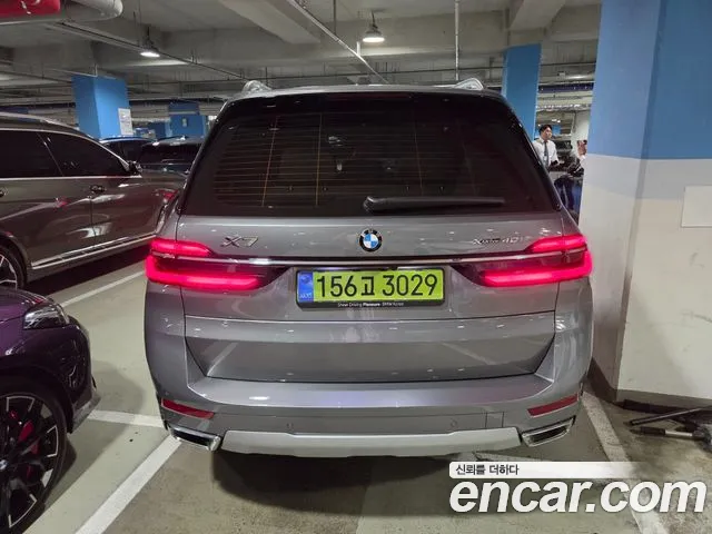 BMW X7 — Фото автомобиля 4