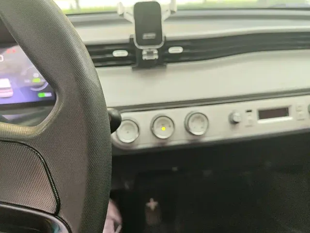 Wuling Hongguang Mini EV — Фото автомобиля 12