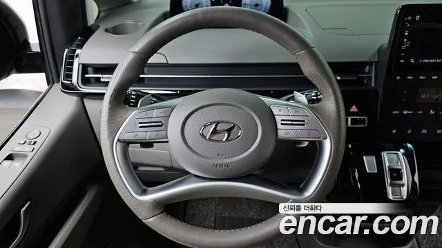 Hyundai Staria Staria 4WD Lounge 9 мест — Фото автомобиля 13