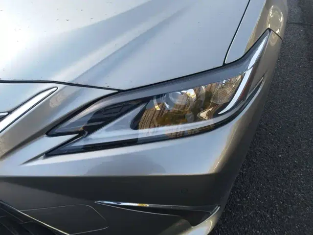 Lexus ES — Фото автомобиля 5