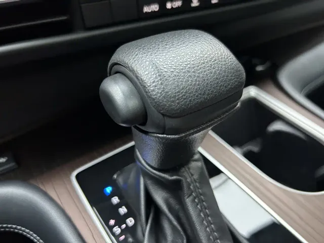 Toyota Granvia — Фото автомобиля 28