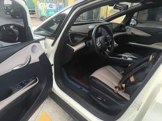 BYD Dolphin — Фото автомобиля 11
