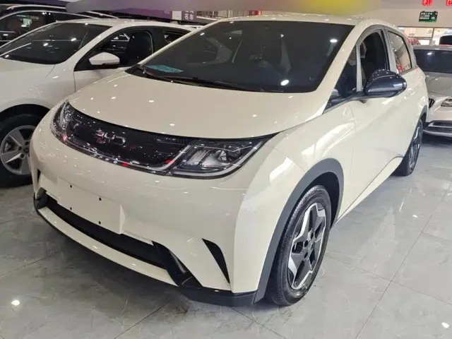 Фотография автомобиля — BYD Dolphin