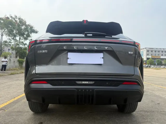 Geely Boyue — Фото автомобиля 7