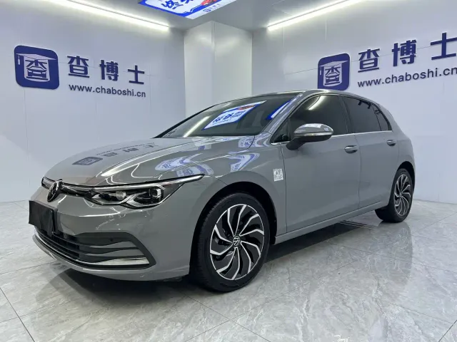 Фотография автомобиля — Volkswagen Golf
