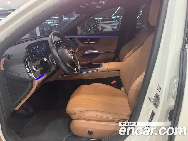 Mercedes-Benz E-Class — Фото автомобиля 10