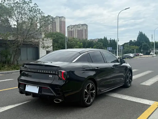 Lynk & Co 03 — Фото автомобиля 18