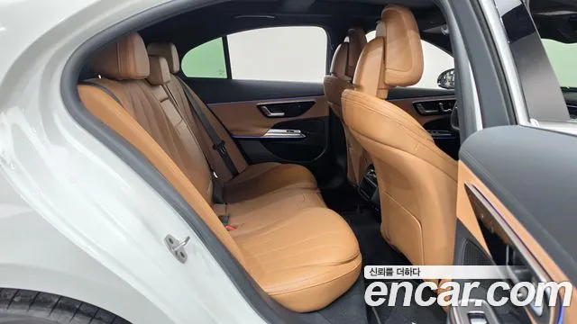 Mercedes-Benz E-Class W214 — Фото автомобиля 12