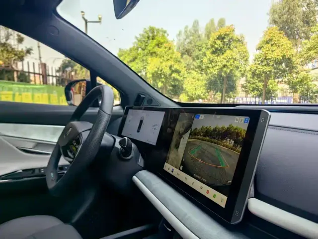 Changan UNI-T — Фото автомобиля 16