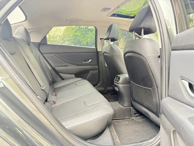 Hyundai Elantra — Фото автомобиля 13