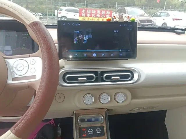 Wuling Hongguang Mini EV — Фото автомобиля 12